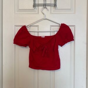 Garage crop top with cap sleeve